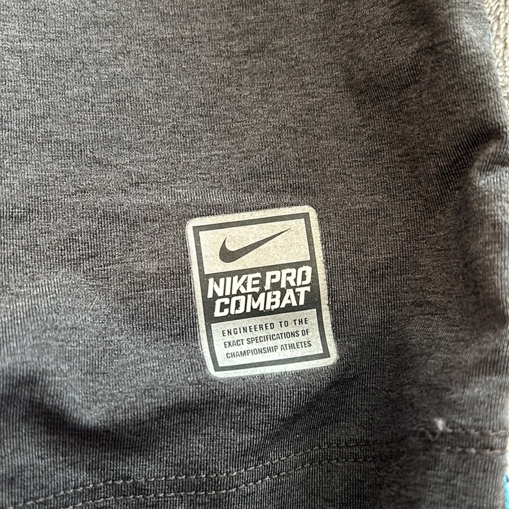 Nike Compression Shirt - Picture 2 of 5
